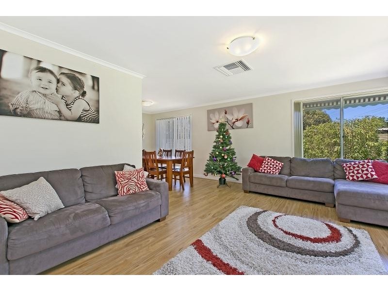 10 Vynland Drive, Flagstaff Hill SA 5159