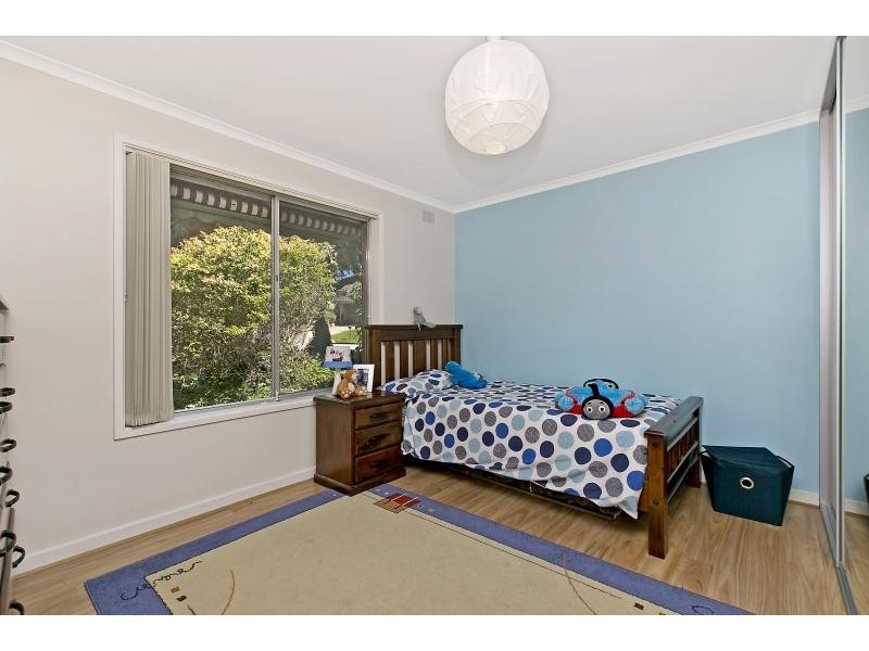 10 Vynland Drive, Flagstaff Hill SA 5159