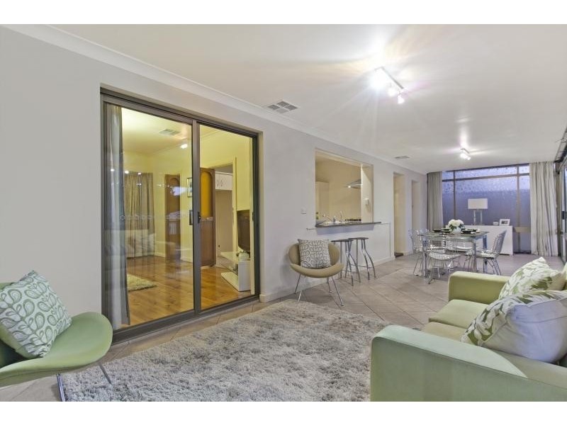 1 Crozier Avenue, Daw Park SA 5041