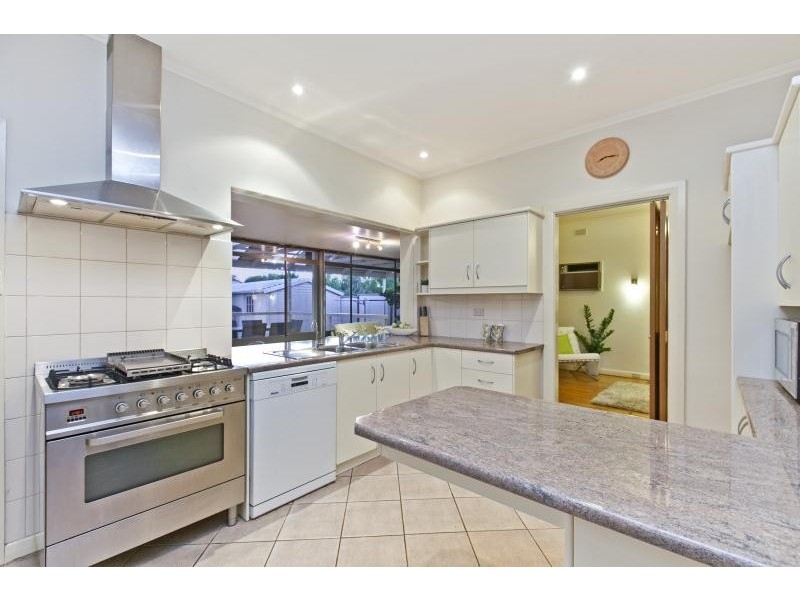 1 Crozier Avenue, Daw Park SA 5041