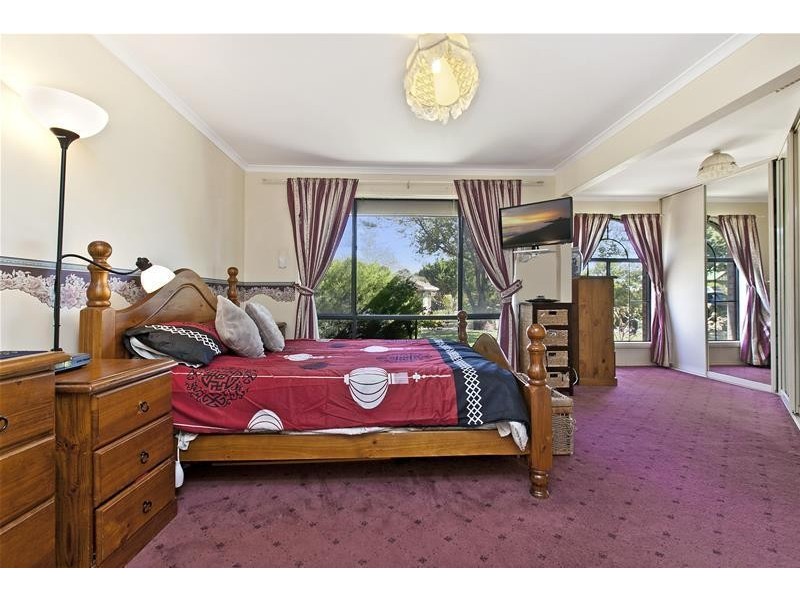 25 Pebble Beach Grove, Seaford Rise SA 5169