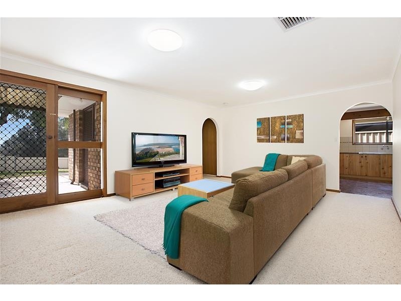 14 Central Avenue, Hallett Cove SA 5158