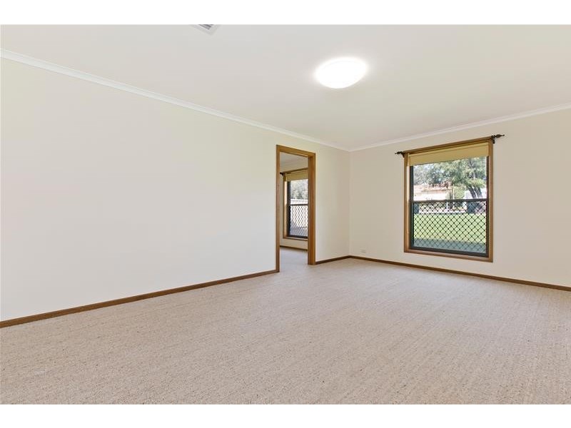 14 Central Avenue, Hallett Cove SA 5158