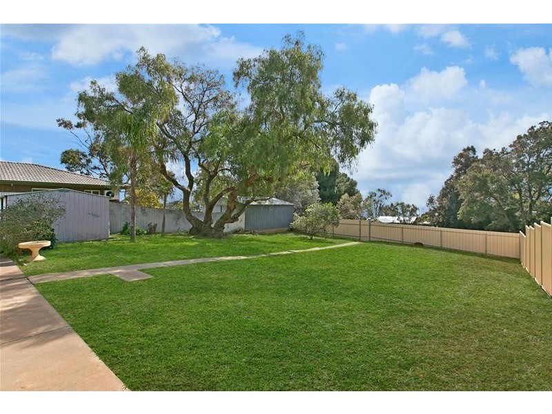 14 Central Avenue, Hallett Cove SA 5158