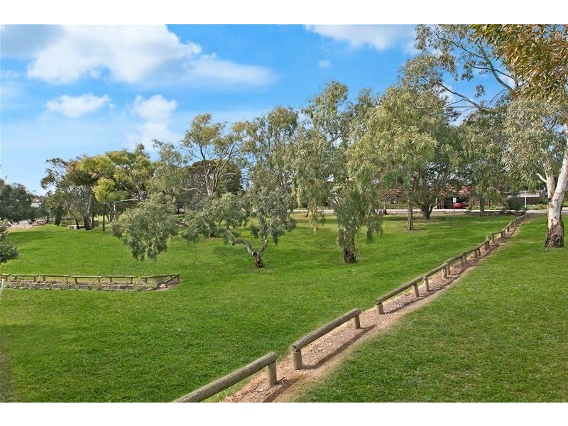 14 Central Avenue, Hallett Cove SA 5158