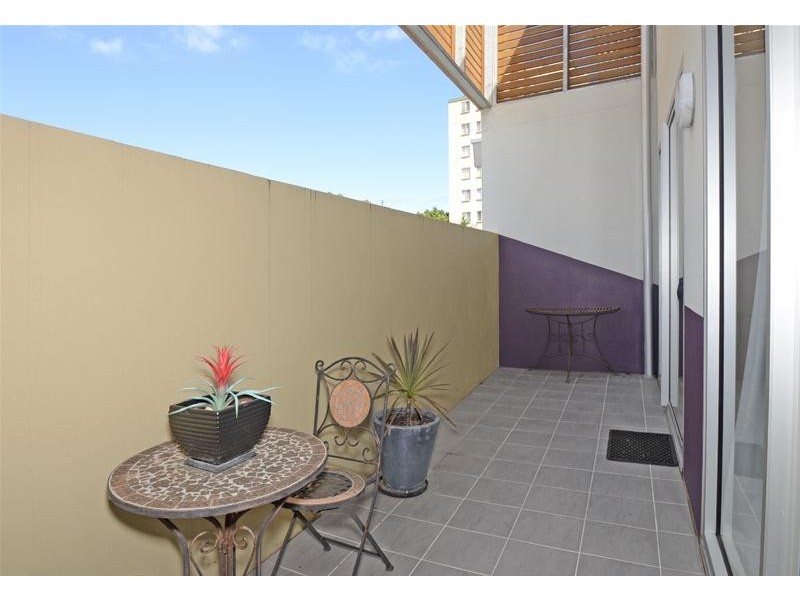 2/10 Moseley Street, Glenelg SA 5045