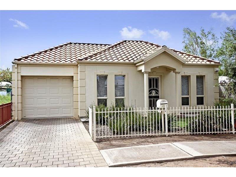 8 Lutana Crescent, Mitchell Park SA 5043