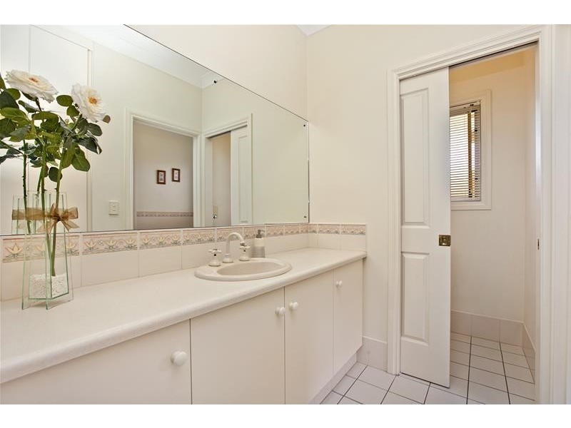 8 Lutana Crescent, Mitchell Park SA 5043