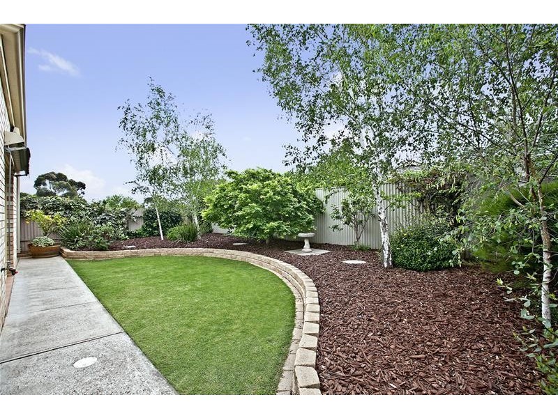8 Lutana Crescent, Mitchell Park SA 5043