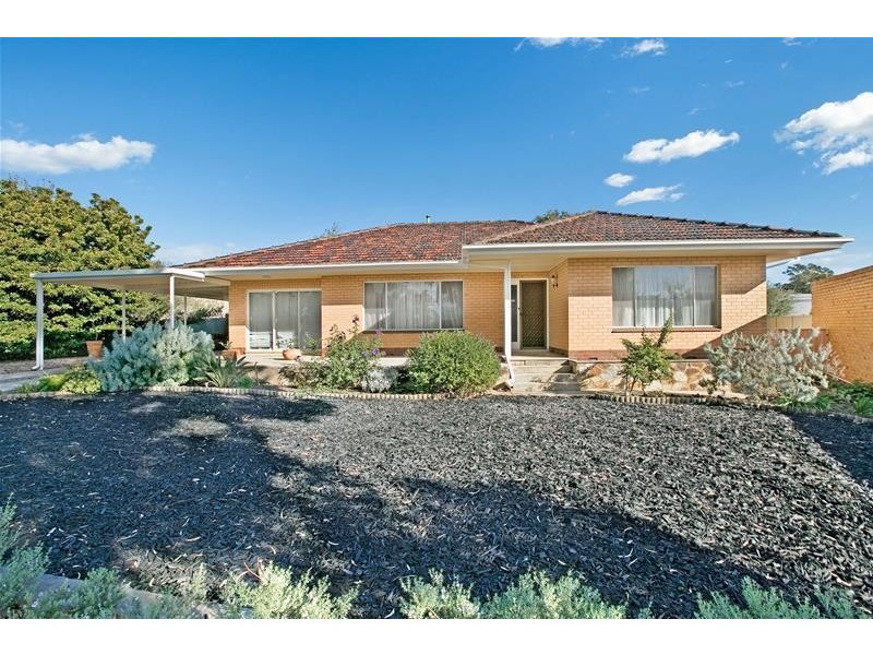 32 Ophir Crescent, Seacliff Park SA 5049