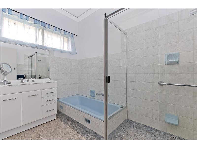 32 Ophir Crescent, Seacliff Park SA 5049