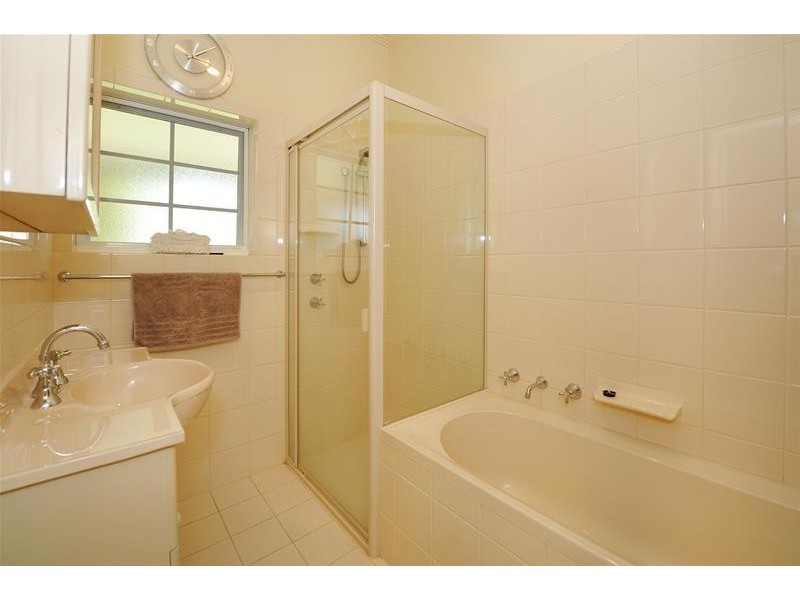 7 Lewis Crescent, North Plympton SA 5037