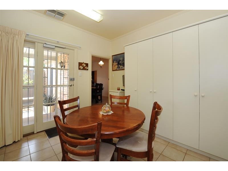 7 Lewis Crescent, North Plympton SA 5037