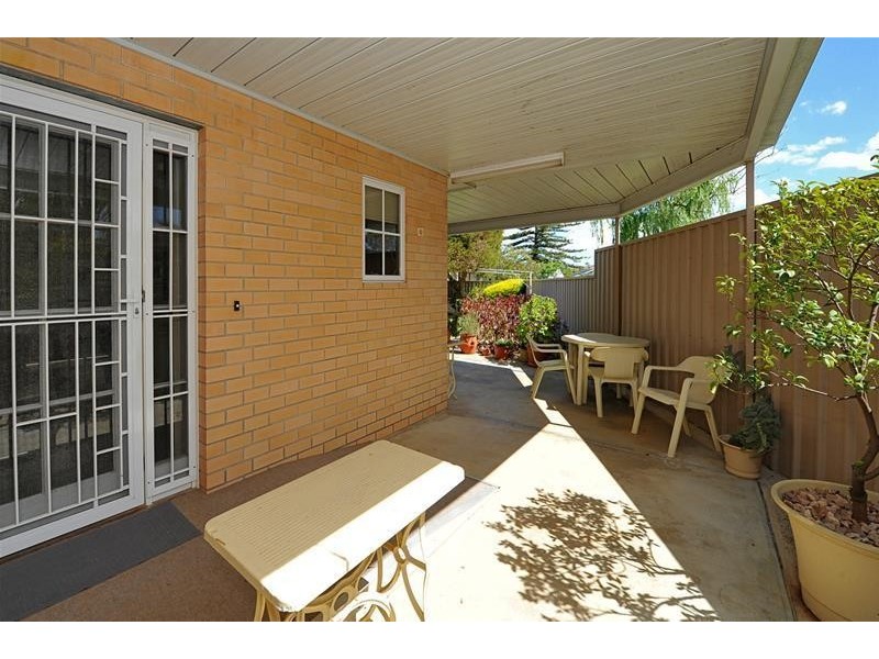 7 Lewis Crescent, North Plympton SA 5037