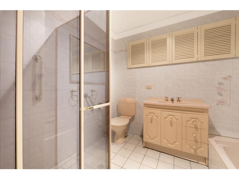 11 Demaret Avenue, Fairview Park SA 5126