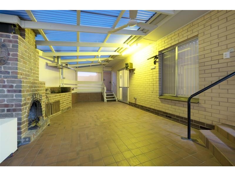 11 Demaret Avenue, Fairview Park SA 5126