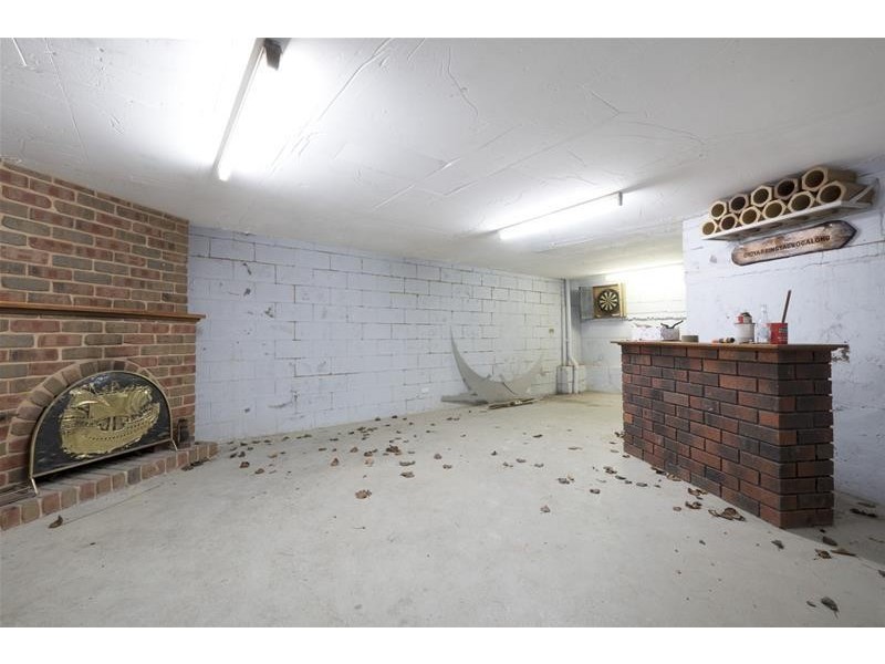 11 Demaret Avenue, Fairview Park SA 5126