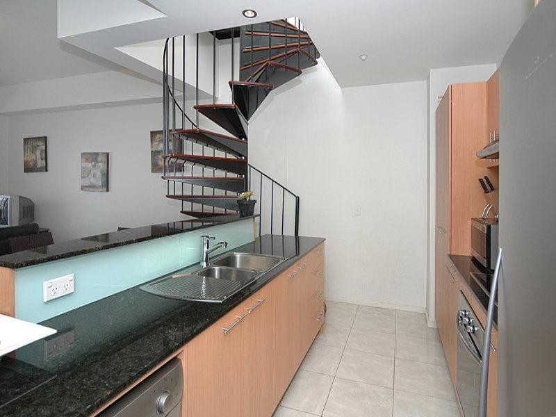 8/16 Colley Terrace, Glenelg SA 5045