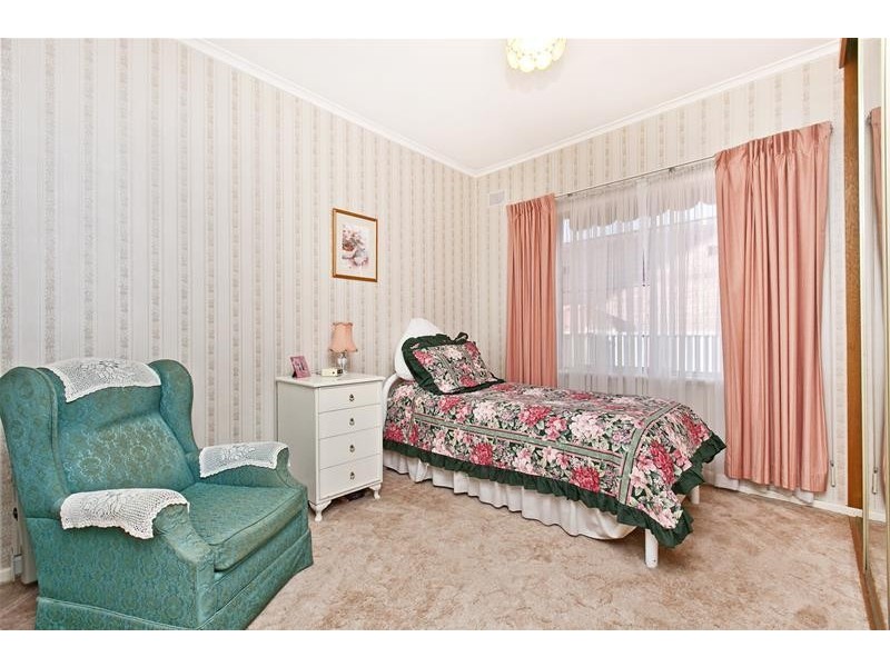 1B Clyde Street, Marion SA 5043