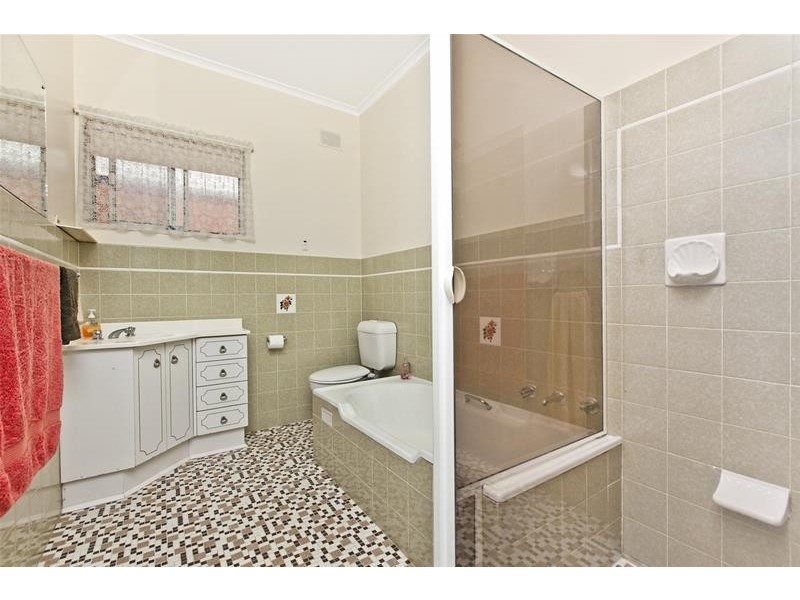 1B Clyde Street, Marion SA 5043