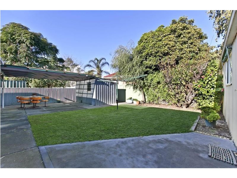 1B Clyde Street, Marion SA 5043