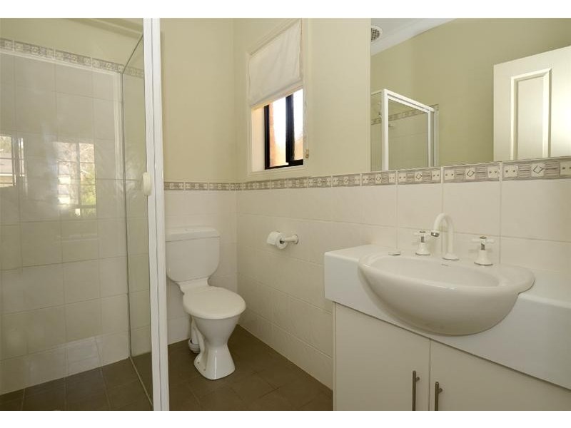 27 Scott Avenue, Clovelly Park SA 5042