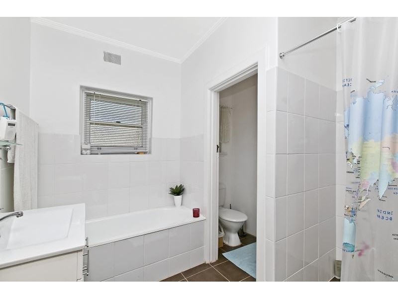 17 Rotorua Avenue, Park Holme SA 5043