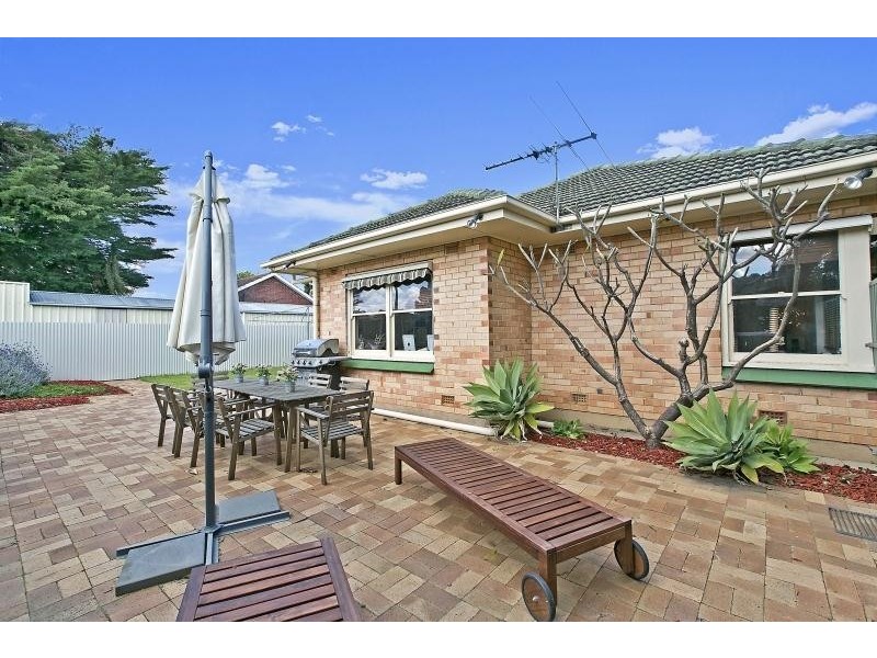 17 Rotorua Avenue, Park Holme SA 5043