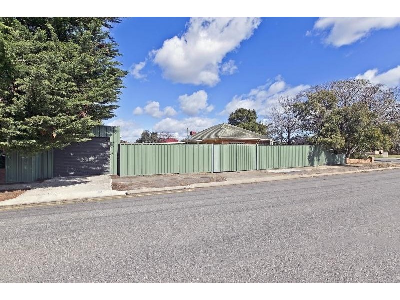 17 Rotorua Avenue, Park Holme SA 5043