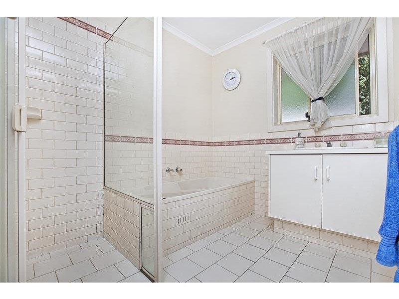 2/15 Clark Avenue, Glandore SA 5037