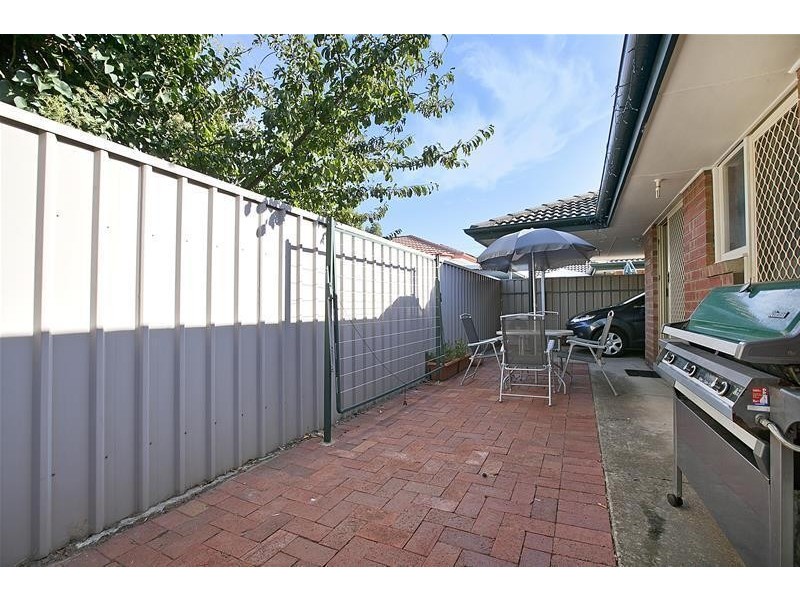 2/15 Clark Avenue, Glandore SA 5037