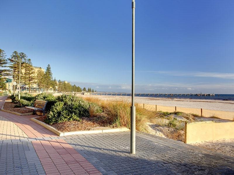 430/16 Holdfast Promenade, Glenelg SA 5045
