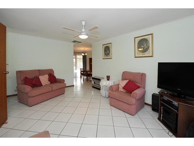 6 Explorer Court, Woodcroft SA 5162