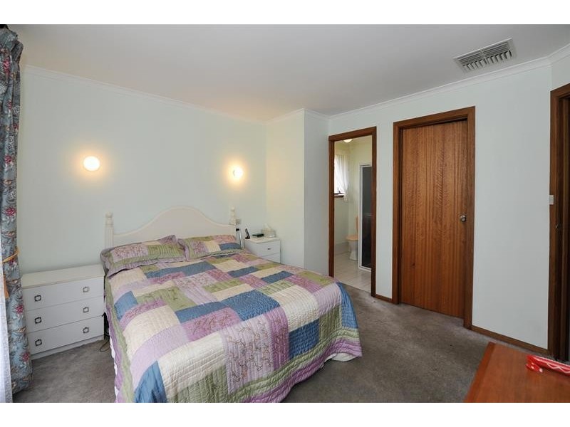 6 Explorer Court, Woodcroft SA 5162