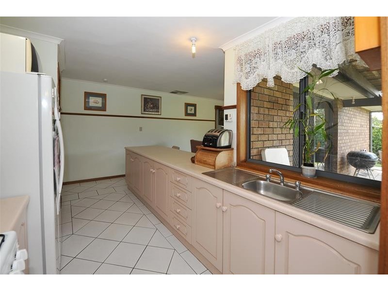 6 Explorer Court, Woodcroft SA 5162