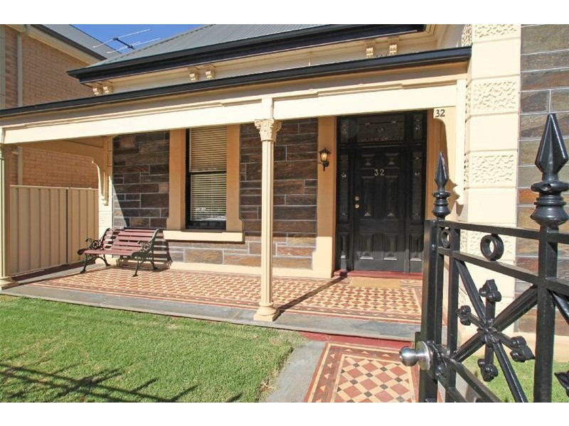 32 Sussex Street, Glenelg SA 5045