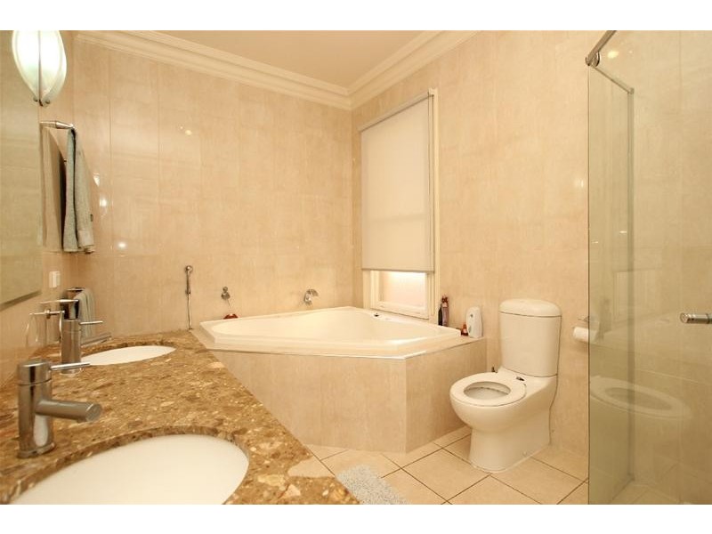 32 Sussex Street, Glenelg SA 5045