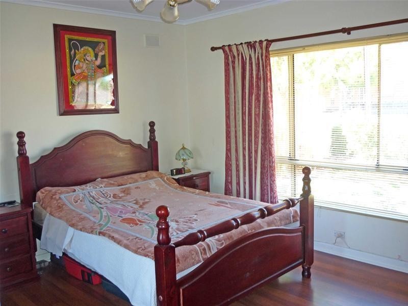 1 Greenglade Drive, Mitchell Park SA 5043