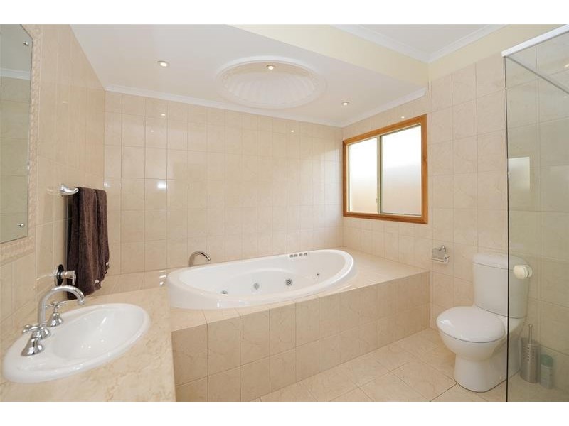 24 Taminga Way, Flagstaff Hill SA 5159