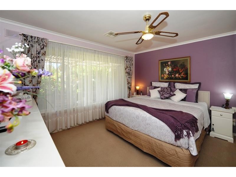 1 Trinidad Way, Happy Valley SA 5159