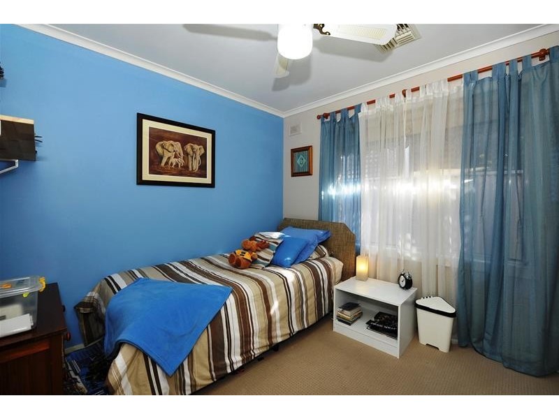 1 Trinidad Way, Happy Valley SA 5159