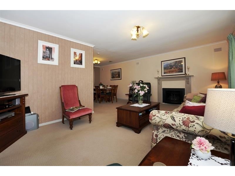 1 Trinidad Way, Happy Valley SA 5159