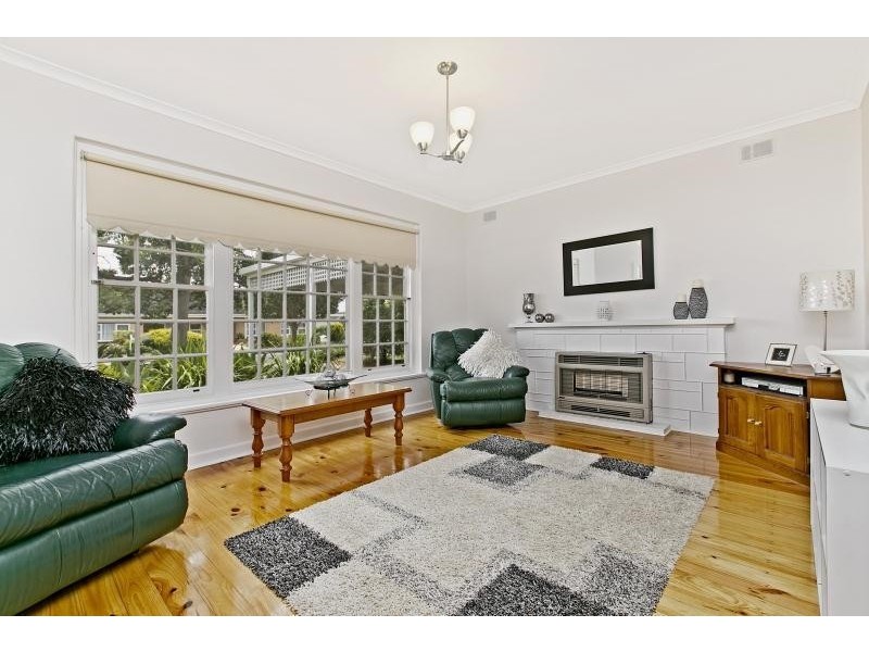 37 Oakleigh Road, Marion SA 5043