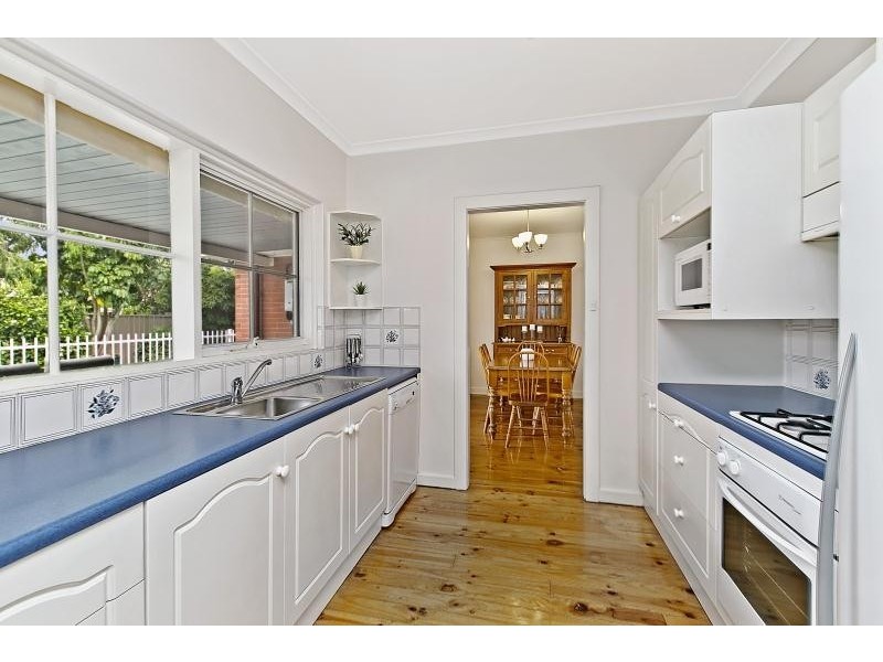 37 Oakleigh Road, Marion SA 5043