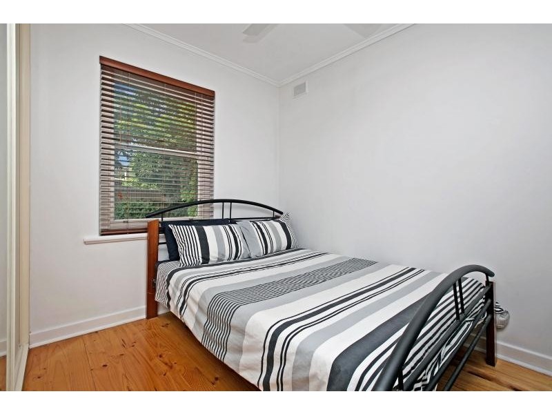 37 Oakleigh Road, Marion SA 5043