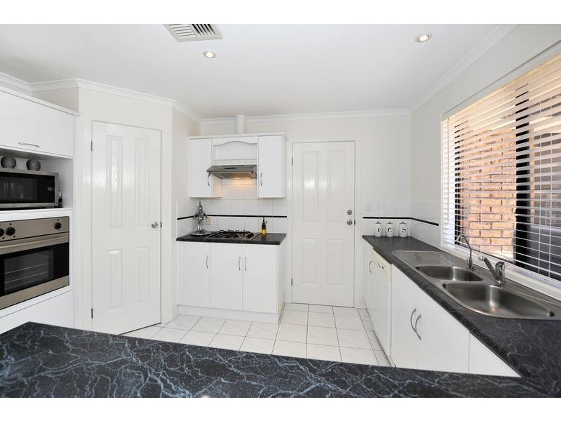 31 Merrivale Drive, Happy Valley SA 5159