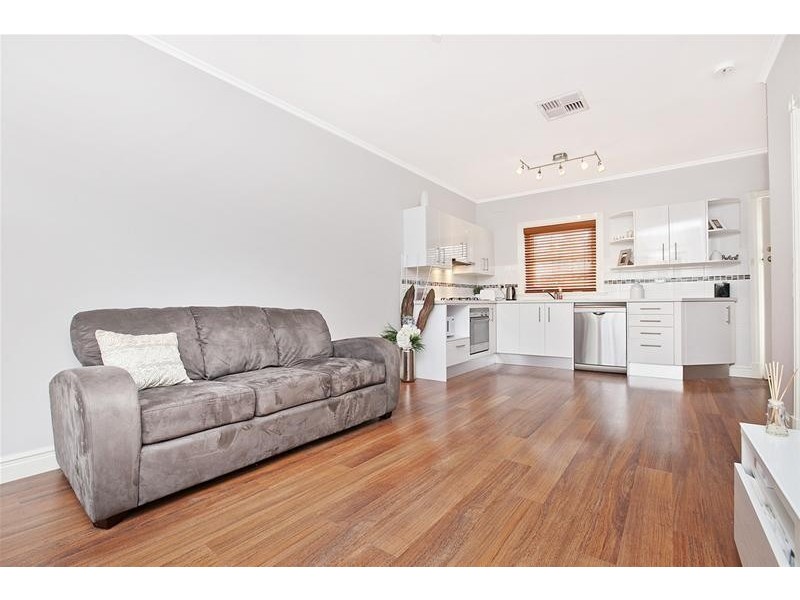 4/80 West Beach  Road, West Beach SA 5024