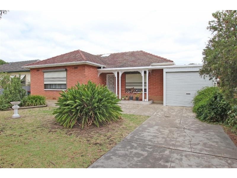 17 Andrew Avenue, Marion SA 5043