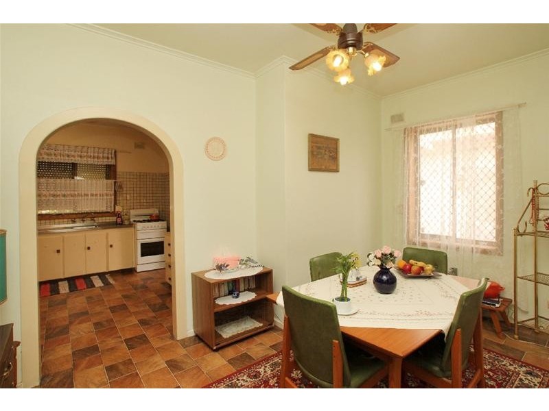 17 Andrew Avenue, Marion SA 5043