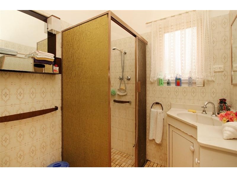 17 Andrew Avenue, Marion SA 5043